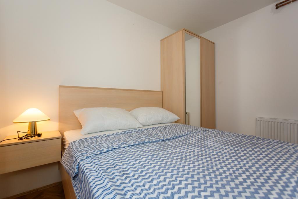 Apartment Hudan Malinska Eksteriør billede